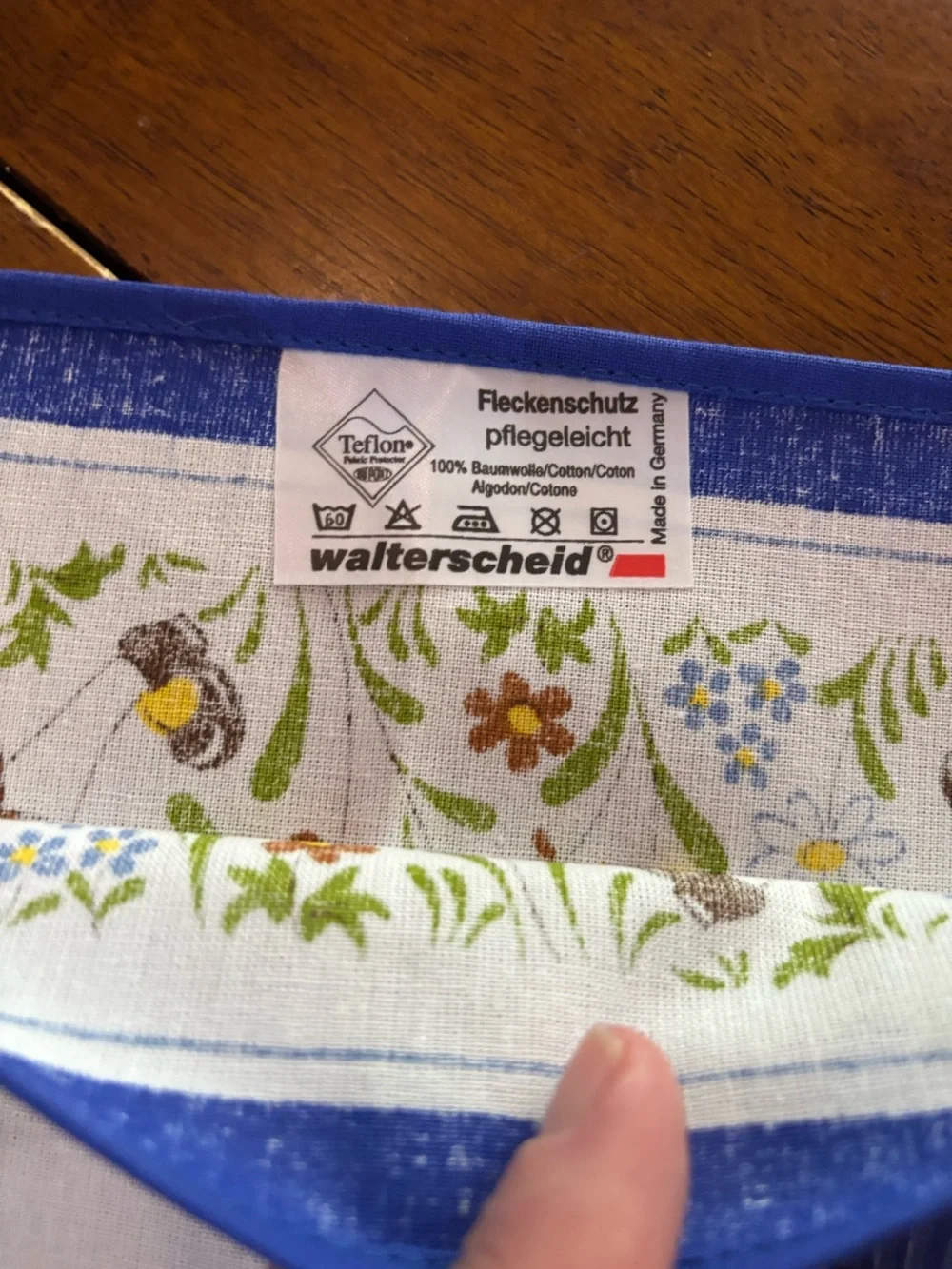 Mid century German Cotton Table Cloth Couple Dancing 30”x30”